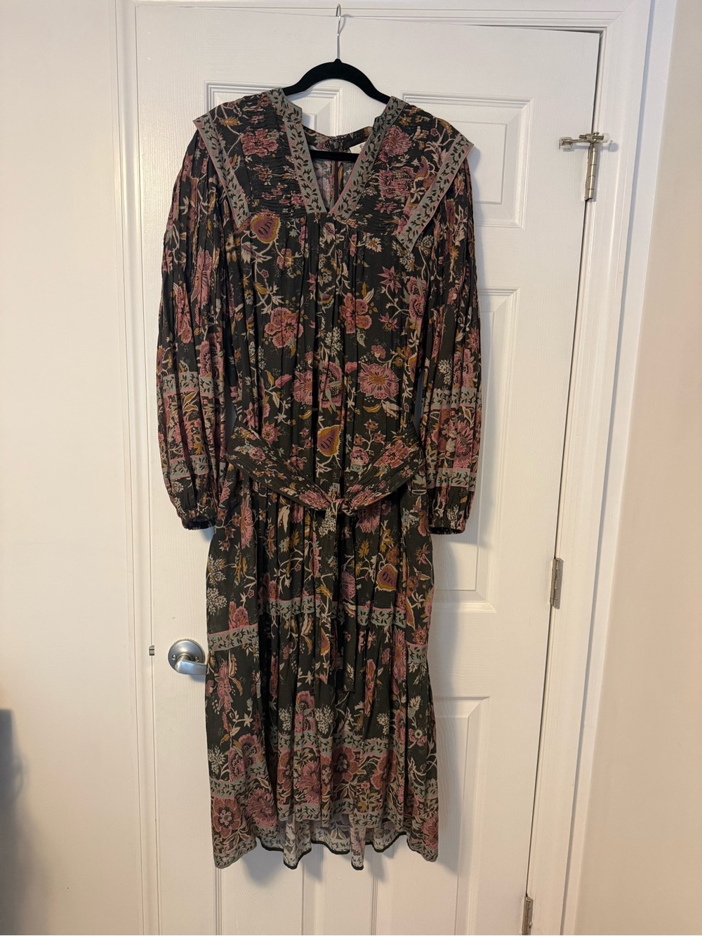“sea” boho Floral Long-Sleeve Midi Dress in Brown, Green and Pink.
